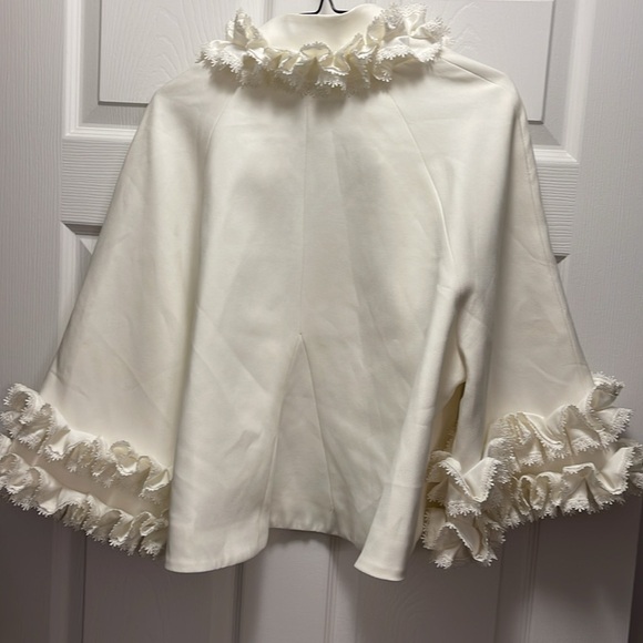 White bat wing blazer - Picture 4 of 5